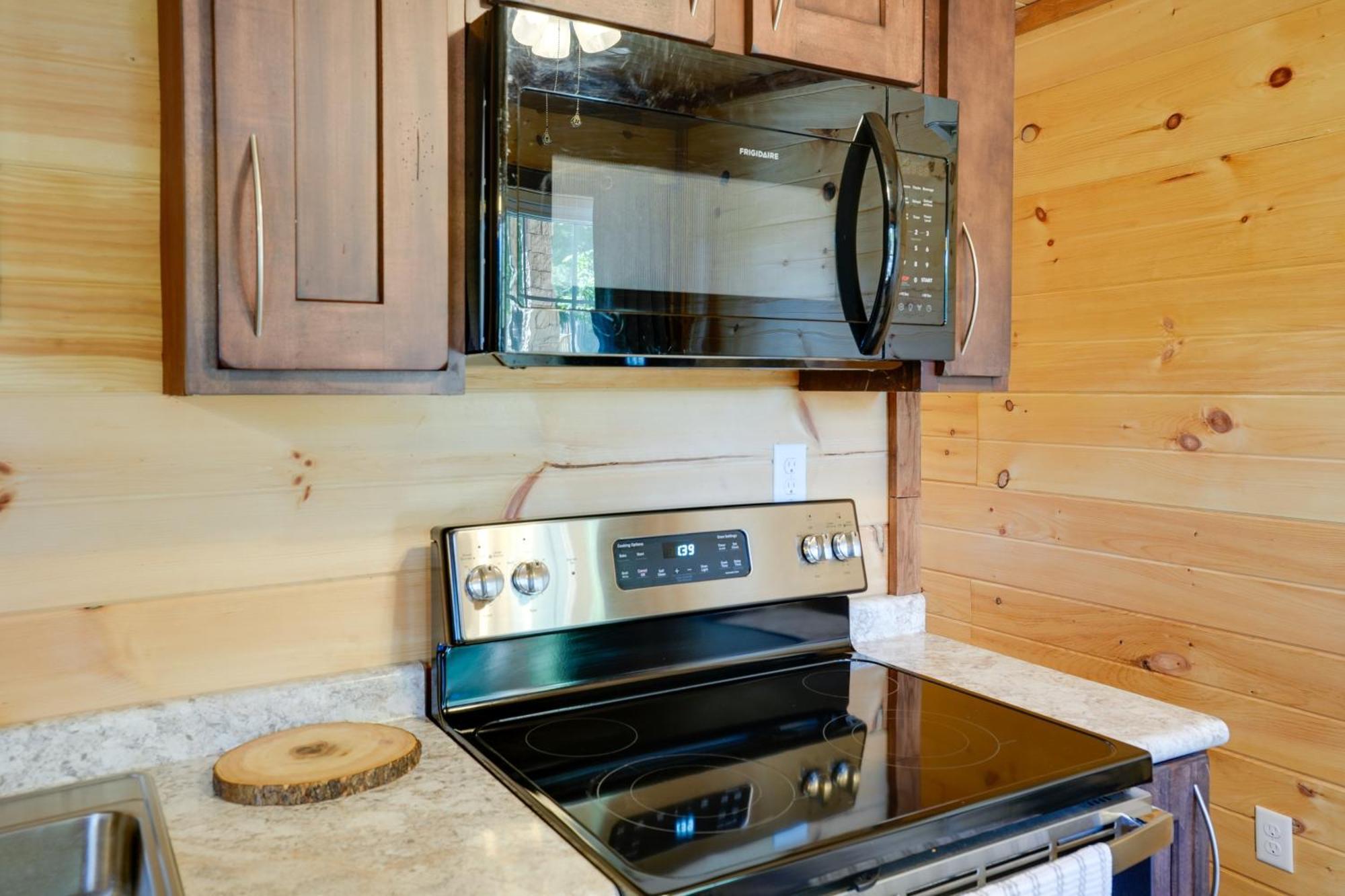 Lakeside Trenton Cabin On 7-Acre Property! Екстериор снимка